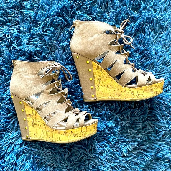 Platform Sandals Size 8 - Picture 1 of 5